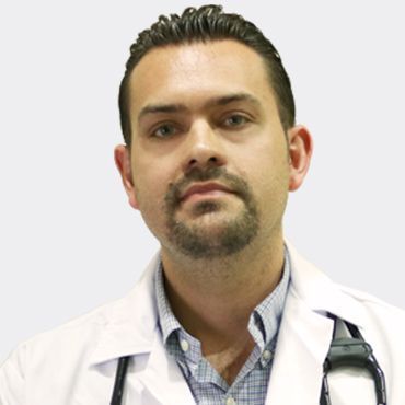 Dr. Esteban García